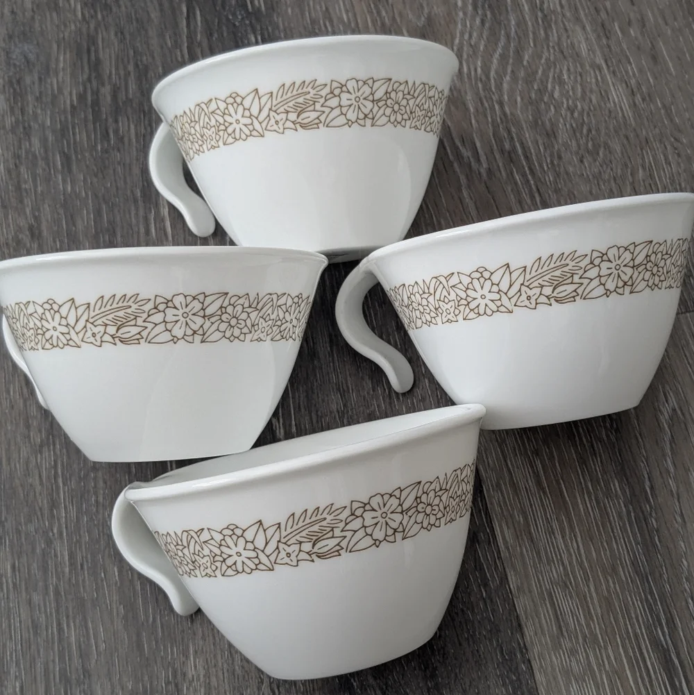 Vintage Corelle coffee / tea cups in the Melody brown floral pattern by Corning